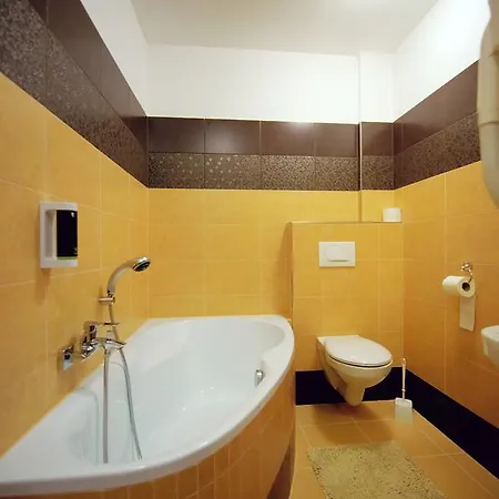 Fabrika Hotel 3*
