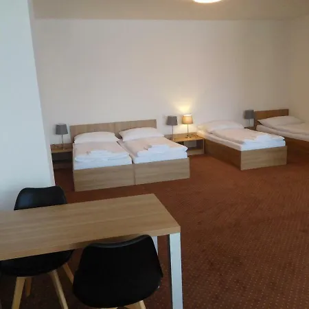 Fabrika 3*
