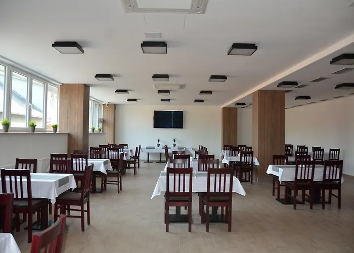 Fabrika 3*