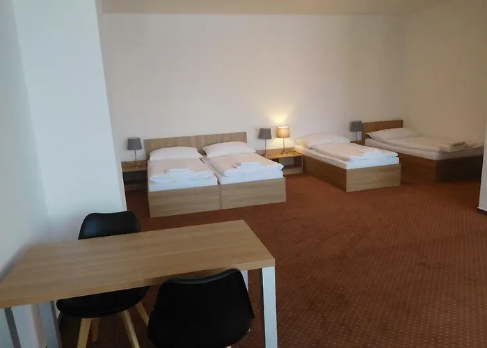 Fabrika 3*